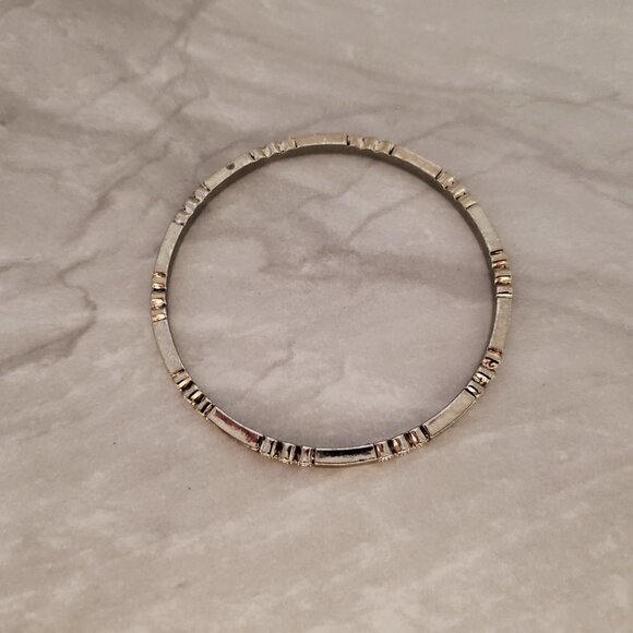 ✨ LOFT Silver Rhinestone Crystal Pave Skinny Bangle Bracelet ✨ - Picture 9 of 10